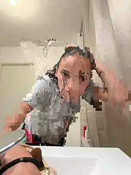 Pokazy przed kamerką – Lolaa92i