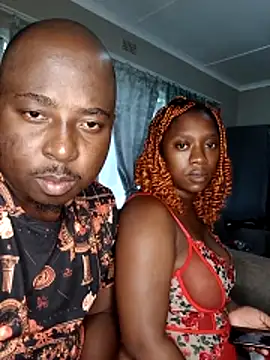 Bootylioustits 现场XXX聊天