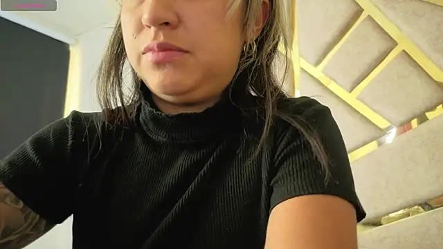 Dahiana_Dmour_ লাইভ XXX চ্যাট