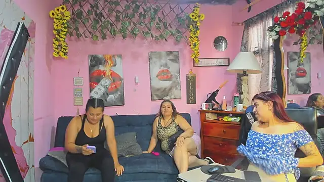 Chat XXX en directo de lesbiancuple