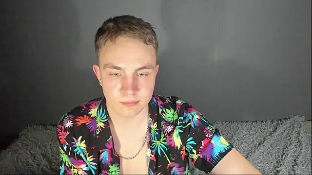 avrions ওয়েবক্যাম শো