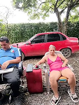 Show de webcam de hotandfierylatinos2023