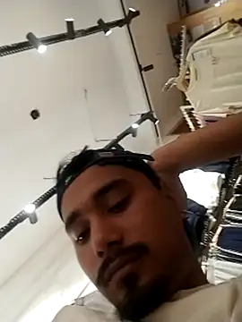 stickycone: διαδικτυακό σόου στην κάμερα