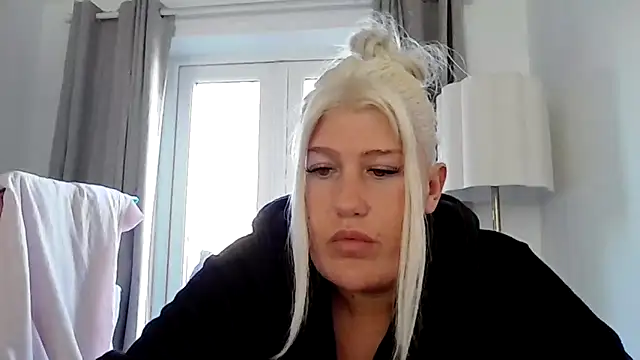 Chat XXX en directo de Lexi_Laura