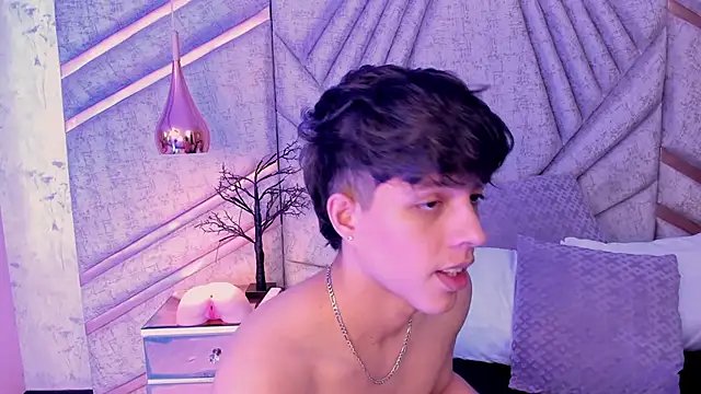 Pokazy przed kamerką – DamiaanXx