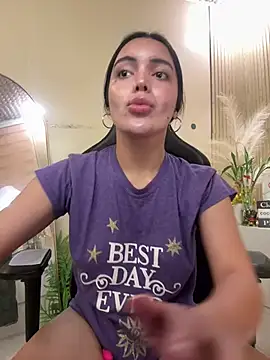 TS-SimplyTheBest: вебкам-шоу