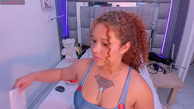 XXX chat uživo modela zulyjones