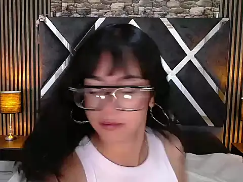 Amy_channel লাইভ XXX চ্যাট