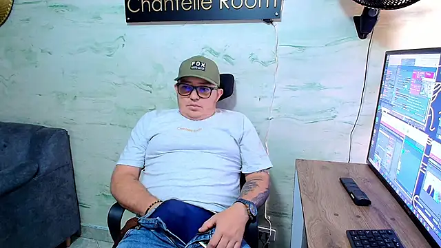 Show modela maximo_daddy na web-kameri