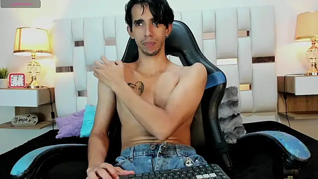 Alessandro_Abruzzo Chat XXX live