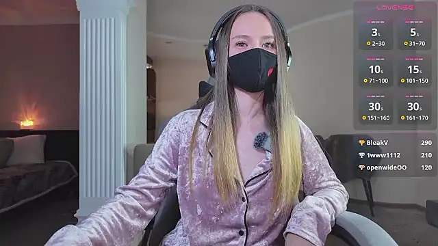 CreamAssk's Live XXX Chat