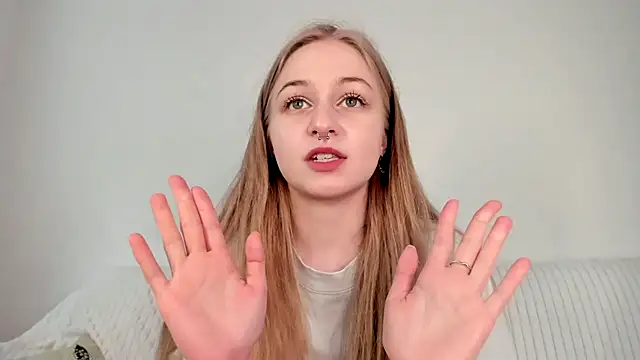 Czat XXX na żywo – MiaMews