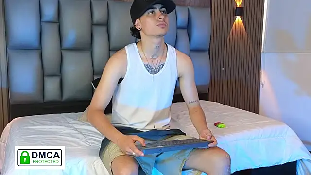 mohamed_malik's Webcam Show