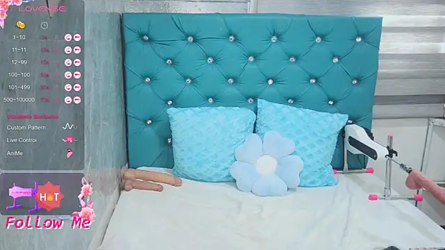 MAARYMOONのライブXXXチャット