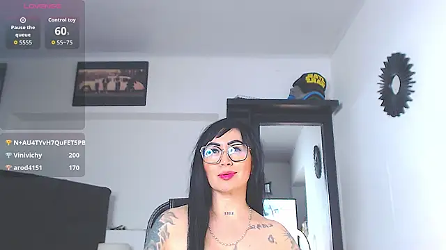 Vicky_hotmilf Obrolan Langsung XXX