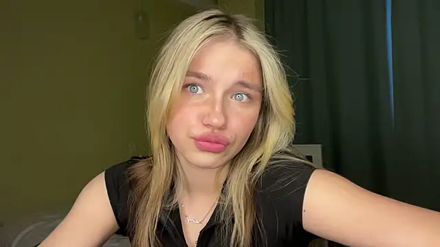 EarthaStinett's Live XXX Chat