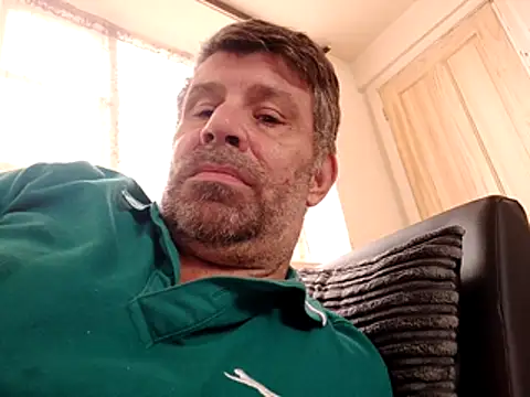 Chatroom XXX en direct de stud2512