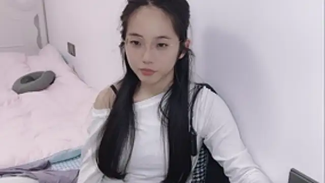 MIAOMIAO-666 在線直播表演