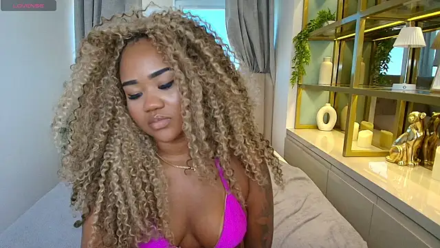 Chat XXX ao vivo de Alma_Dunn