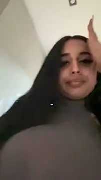 LilMisIndianx's Webcam Show