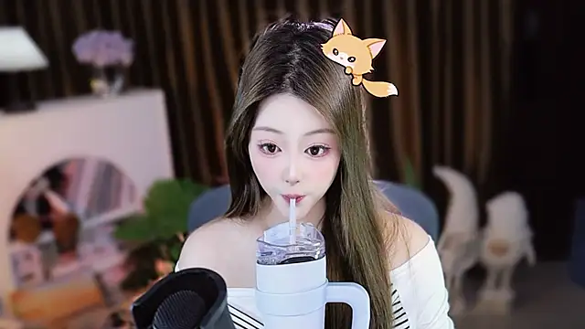 Umi-UmiUmi's Live XXX Chat