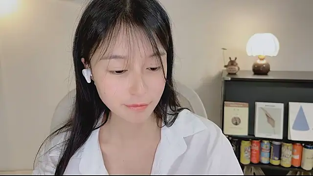 Onechestnut's Live XXX Chat