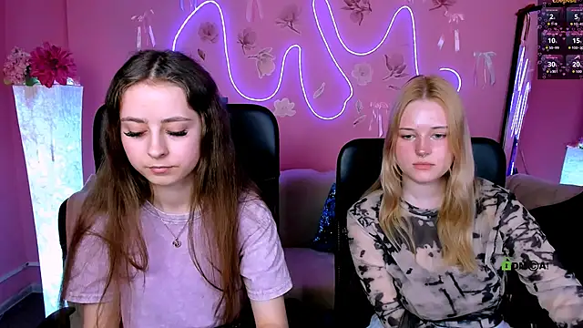 Show modela rebecca_smile na web-kameri