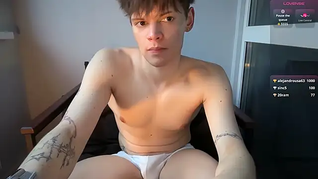 Show modela Kevin_bucks na web-kameri