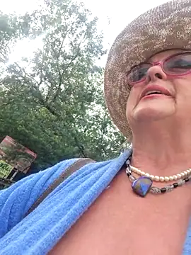 Hot-Muci live XXX chat