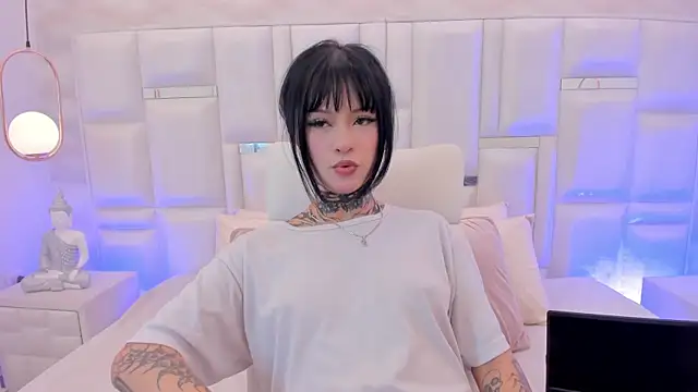 doll__bella's Live XXX Chat