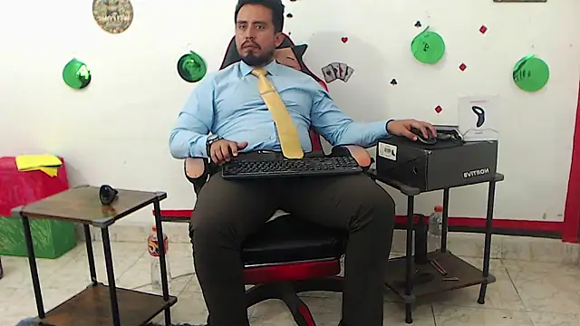 KalethBigDickのウェブカメラショー