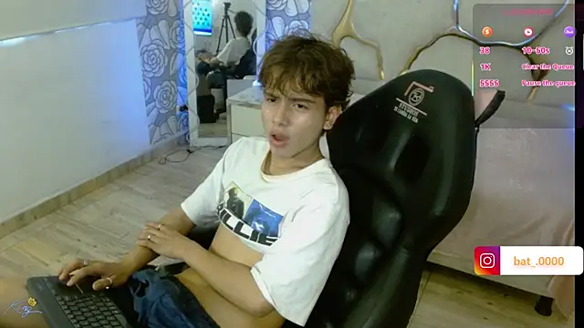 Elian_tay élő XXX-chatje