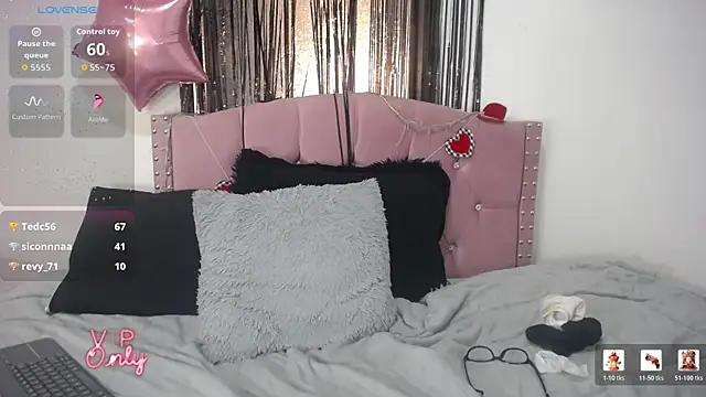 Czat XXX na żywo – barbie_pym