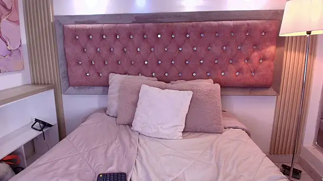 دردشة Shy_Cherry_ الجنسية المباشرة