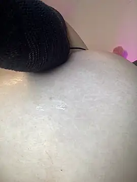 Chat XXX en directo de Charlottediolet