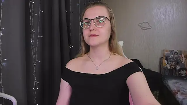 Chatroom XXX en direct de MissBrightShine