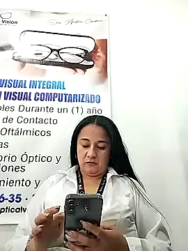 _Dr-Luna_1 Chat XXX live