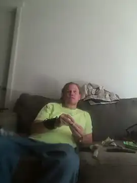 Chatroom XXX en direct de yourMasterisBored