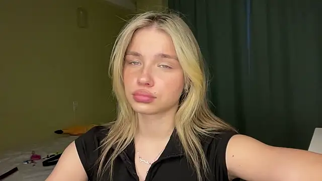 Webkamerová show EarthaStinett