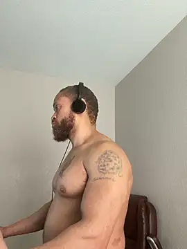 Fathero1time's Live XXX Chat