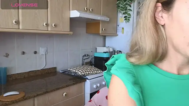 Lunamix's Live XXX Chat