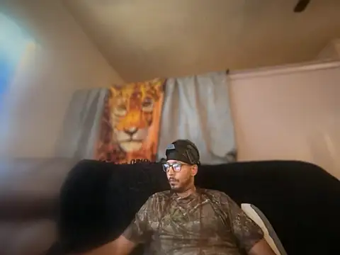 ThrowedWorldWide Pertunjukan Webcam