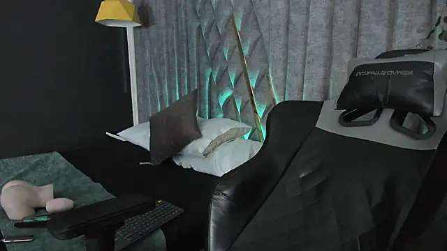 NicolaiKarav Pertunjukan Webcam