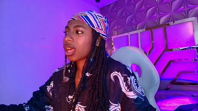 Czat XXX na żywo – Queen_perla_