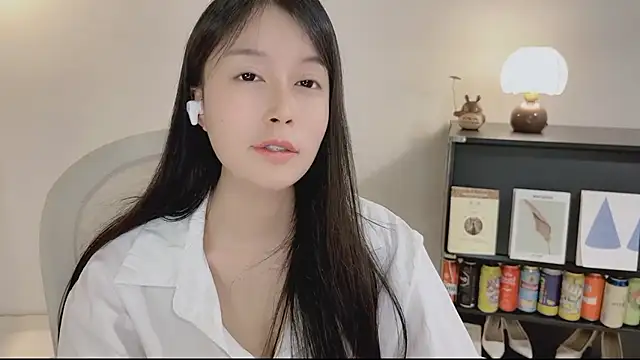 OnechestnutのライブXXXチャット