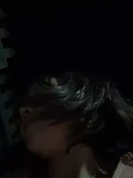 Emily-Nguyen Obrolan Langsung XXX