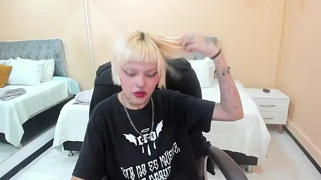 Czat XXX na żywo – Bela_Craxkerr