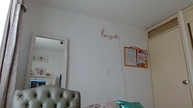 afroditadg26 Adlı Modelin Canlı XXX Sohbeti