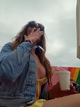 Luna_Kitannan Webbikameraesitys