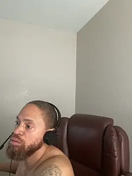 Fathero1time: онлайн-секс-чат